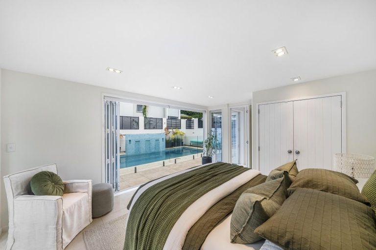 Photo of property in 20 King Edward Parade, Devonport, Auckland, 0624
