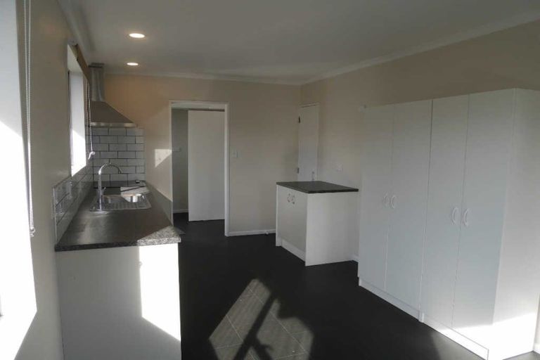 Photo of property in 32 Makarini Street, Paraparaumu, 5032