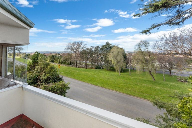 Photo of property in 4 Karina Terrace, Roslyn, Palmerston North, 4414