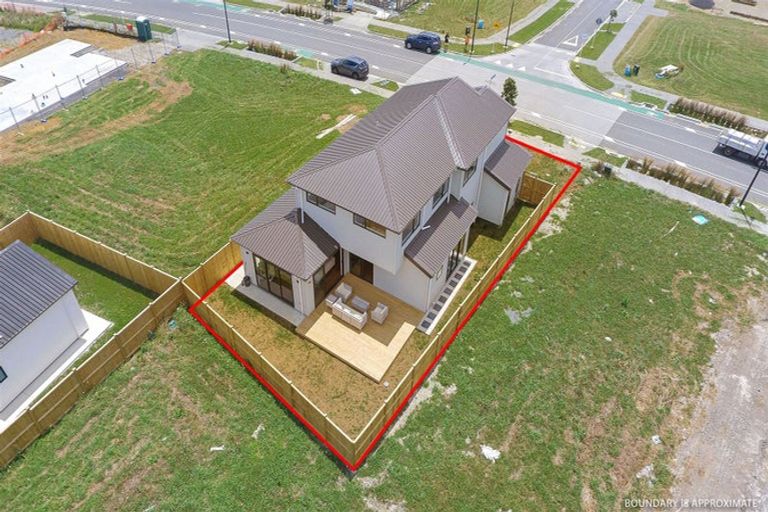 Photo of property in 13 Kaitiaki Drive, Clarks Beach, 2122