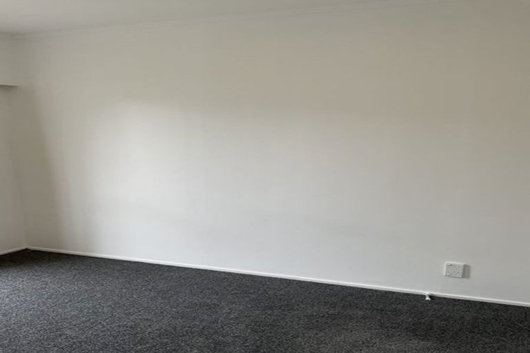 Photo of property in 1/5 Merriefield Avenue, Forrest Hill, Auckland, 0620