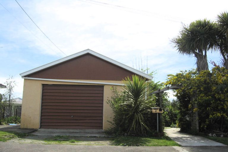 Photo of property in 8 Taupata Street, Stoke, Nelson, 7011