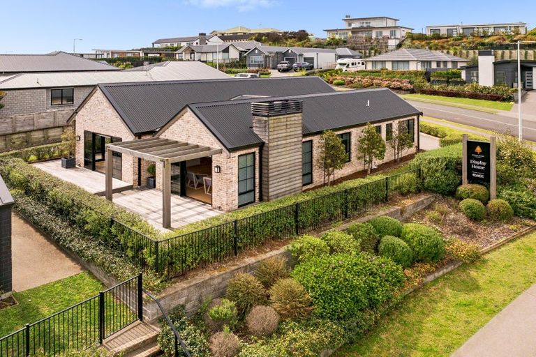 Photo of property in 1 Te Kaka Place, Omokoroa, 3114