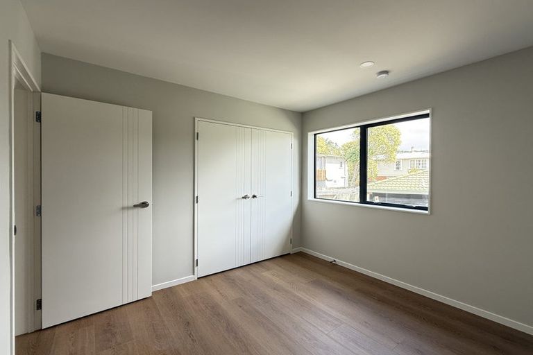 Photo of property in 25d Withers Road, Glen Eden, Auckland, 0602