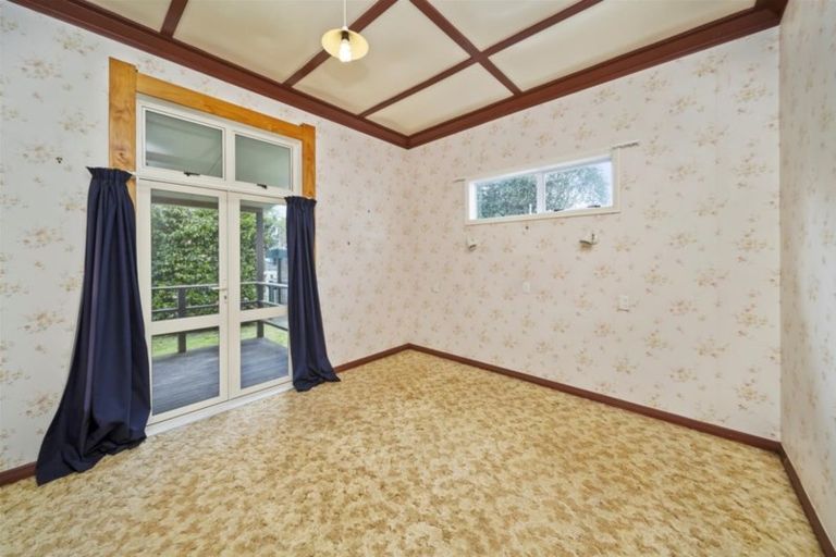 Photo of property in 14 Waihi Road, Hawera, 4610