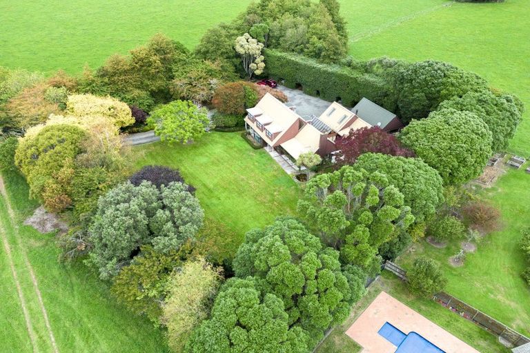 Photo of property in 962 State Highway 1 South, Manakau, Levin, 5573