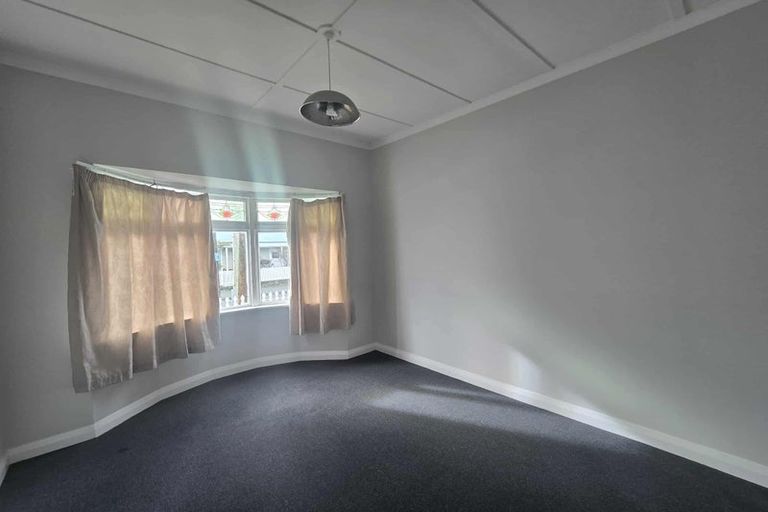 Photo of property in 28 Donald Mclean Street, Newtown, Wellington, 6021