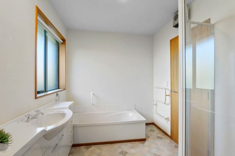 Photo of property in 70a Kensington Avenue, Rangiora, 7400