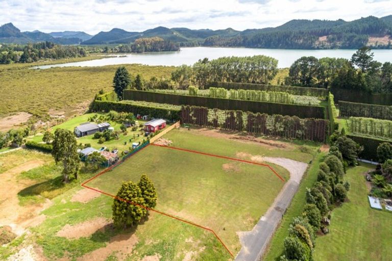 Photo of property in 1a Allan Drive, Whangamata, 3691