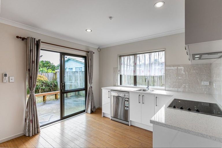 Photo of property in 114a Ti Rakau Drive, Pakuranga, Auckland, 2010