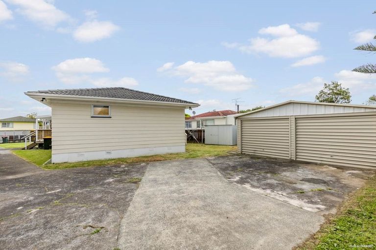 Photo of property in 26 Caringbah Drive, Papatoetoe, Auckland, 2025