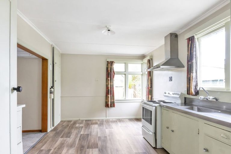 Photo of property in 59 Brougham Street, Westport, 7825