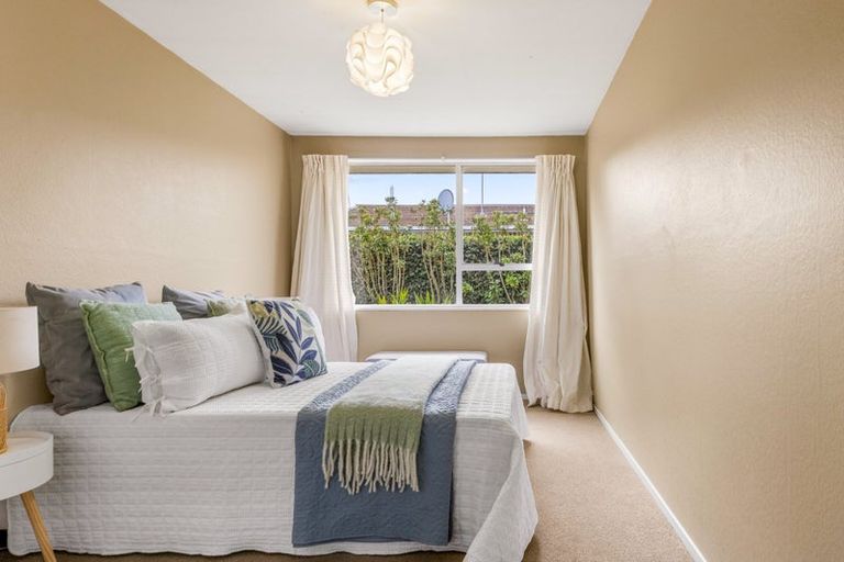 Photo of property in 2/8 Wanstead Place, Woolston, Christchurch, 8062