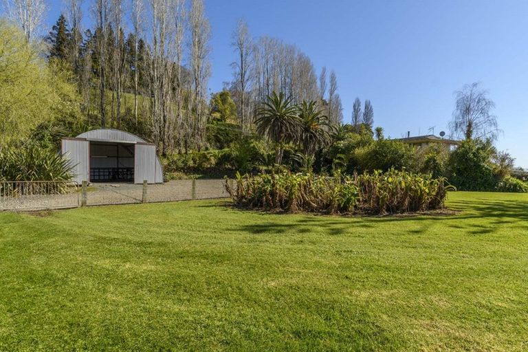 Photo of property in 30r Ngapeke Road, Welcome Bay, Tauranga, 3175