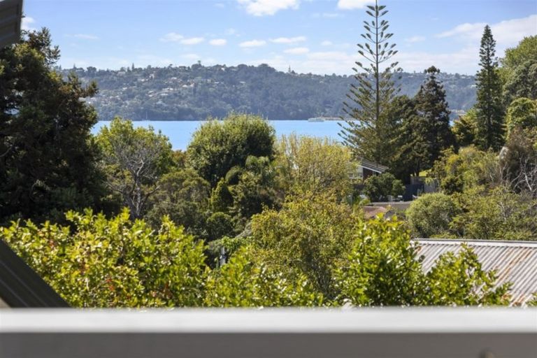 Photo of property in 7a Justin Place, Te Atatu Peninsula, Auckland, 0610