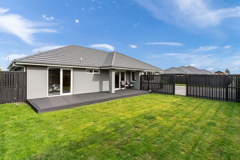 Photo of property in 37 Billington Drive, Halswell, Christchurch, 8025