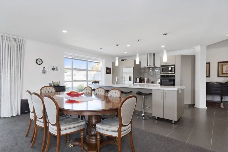 Photo of property in 2 Kakapo Place, Pyes Pa, Tauranga, 3112