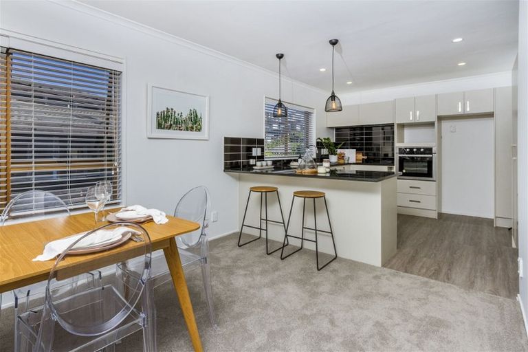 Photo of property in 23 Beach Road, Castor Bay, Auckland, 0620