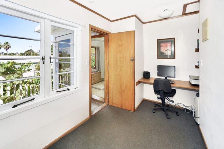 Photo of property in 12 Cameron Road, Te Puke, 3119