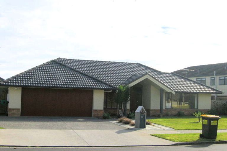 Photo of property in 41 Lansell Drive, East Tamaki Heights, Auckland, 2016