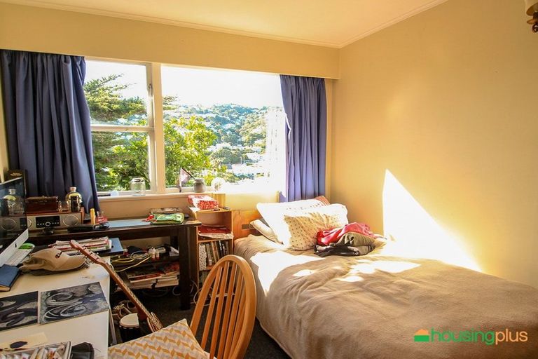 Photo of property in 6 Peranga Terrace, Hataitai, Wellington, 6021