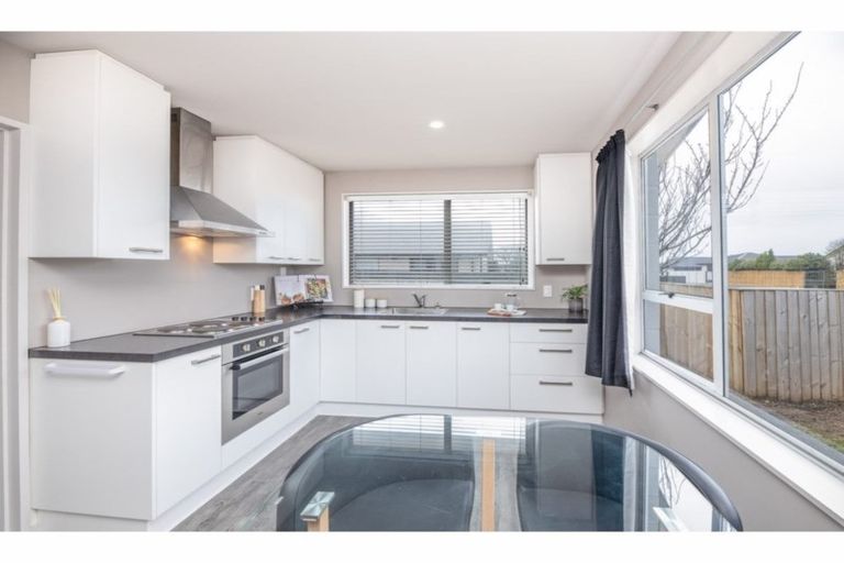 Photo of property in 2 Lamorna Road, Parklands, Christchurch, 8083