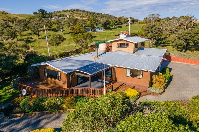 Photo of property in 16 Coronation Street, Moeraki, Palmerston, 9482