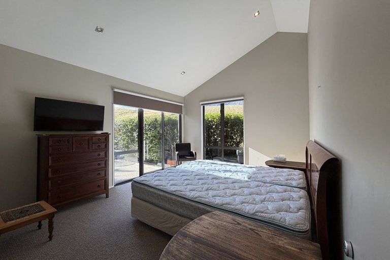 Photo of property in 15 Skye Lane, Jacks Point, Queenstown, 9371