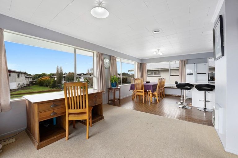 Photo of property in 15 Oberon Street, Stratford, 4332