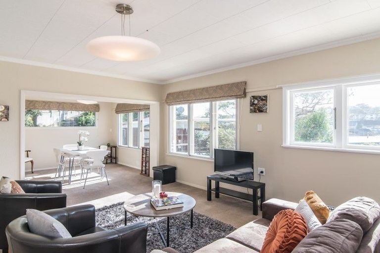Photo of property in 169 Broderick Road, Johnsonville, Wellington, 6037