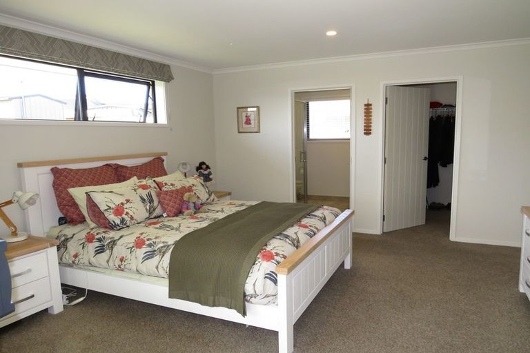 Photo of property in 46 Leeward Drive, Whitianga, 3510