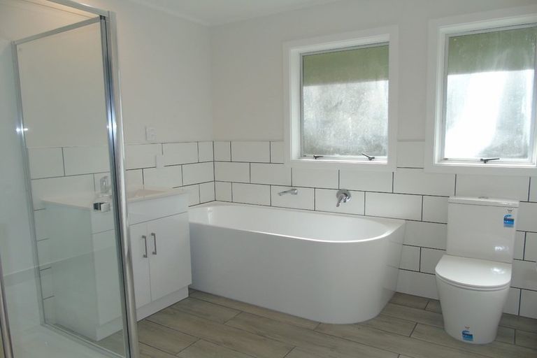 Photo of property in 107 South Karori Road, Karori, Wellington, 6012