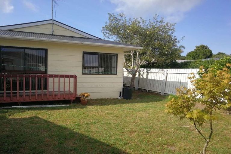Photo of property in 3/15 Margan Avenue, New Lynn, Auckland, 0600