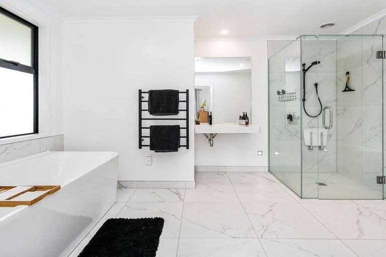 Photo of property in 23 Thomas Elmsley Way, Maungatapere, 0179