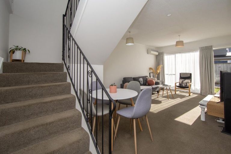 Photo of property in 4/53 Brockworth Place, Riccarton, Christchurch, 8011