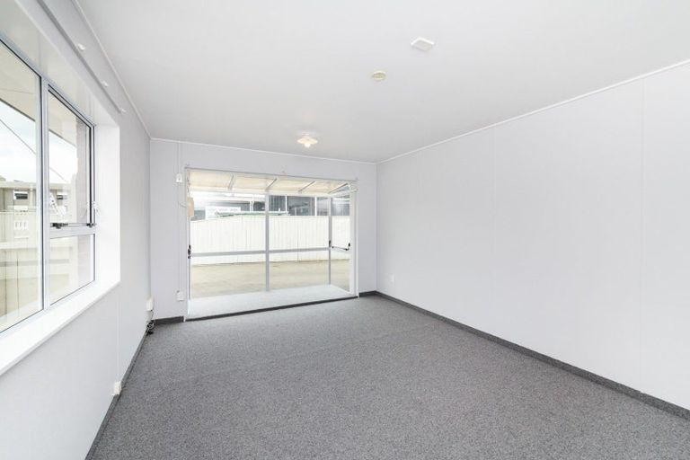 Photo of property in 4 Clendon Court, Roslyn, Palmerston North, 4414