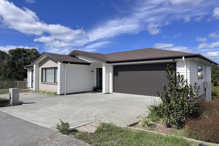 Photo of property in 88 Arran Drive, Orewa, 0931