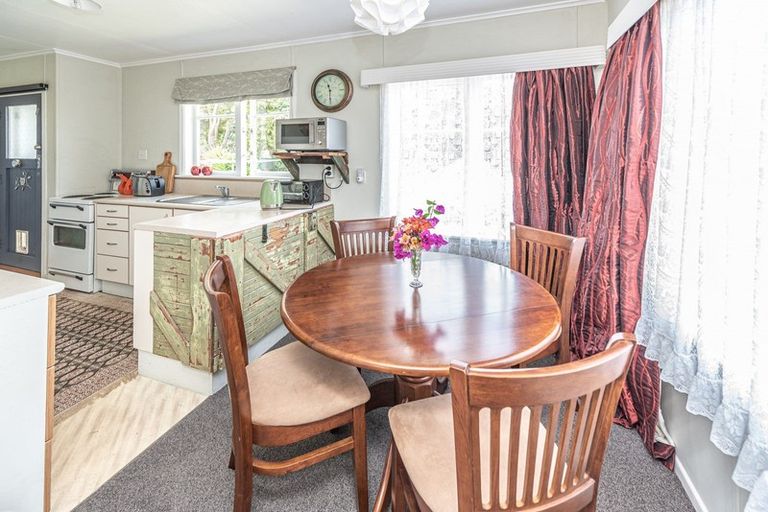 Photo of property in 9 Lee Street, Castlecliff, Whanganui, 4501