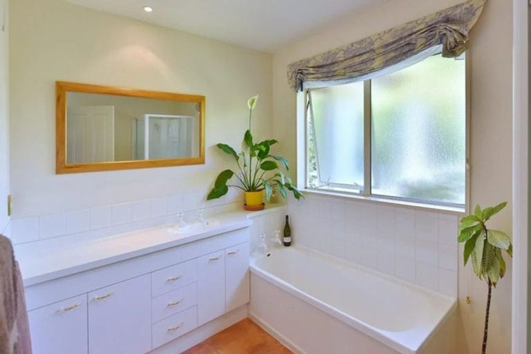 Photo of property in 15 Milesbrook Close, Rangiora, 7400