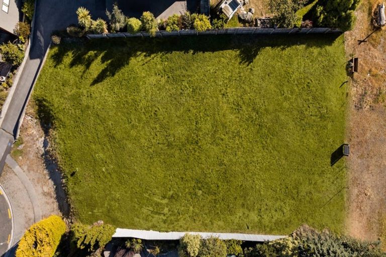 Photo of property in 10 Cypress Court, Kelvin Heights, Queenstown, 9300