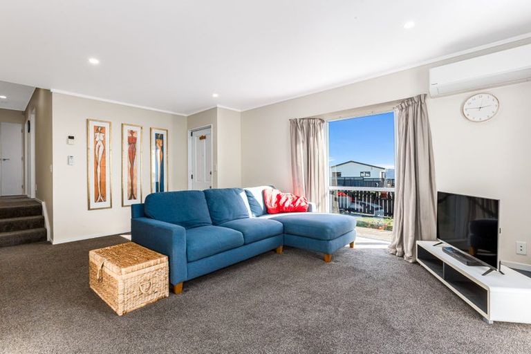 Photo of property in 28 Doncaster Terrace, Ascot Park, Porirua, 5024