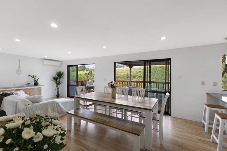 Photo of property in 13 Stubbs Place, Fairview Heights, Auckland, 0632