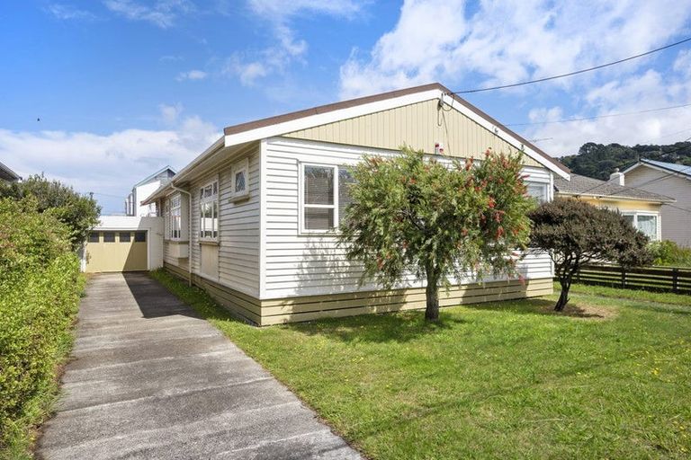 Photo of property in 43 Kemp Street, Kilbirnie, Wellington, 6022