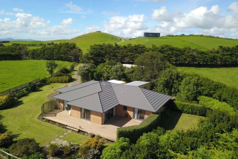 Photo of property in 286 Rehutai Road, Baylys Beach, Dargaville, 0377