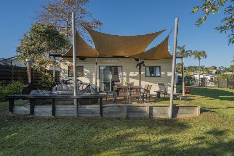 Photo of property in 19 Mccormick Place, Pauanui, Hikuai, 3579