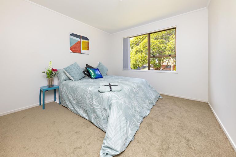 Photo of property in 3 Dewhurst Place, Favona, Auckland, 2024