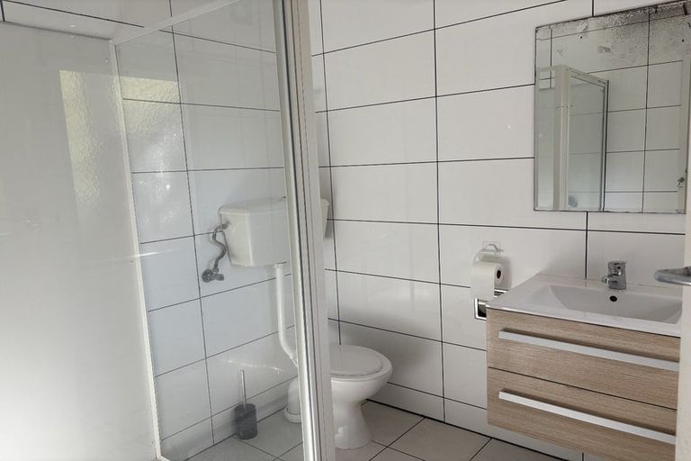 Photo of property in 2/136 Glenmore Street, Northland, Wellington, 6012