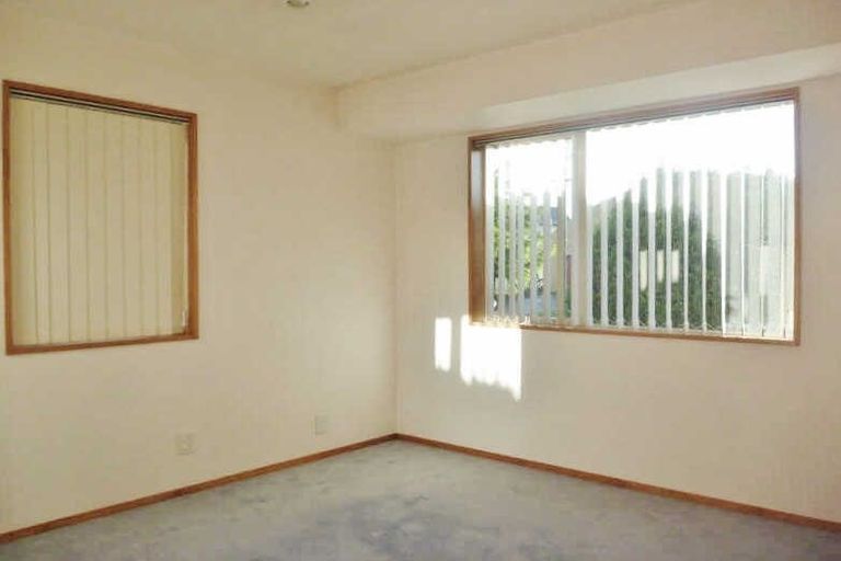 Photo of property in 31 Kotuku Crescent, Woolston, Christchurch, 8023