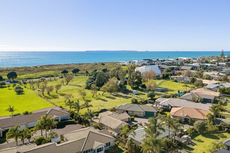 Photo of property in 18a Haven Grove, Papamoa Beach, Papamoa, 3118