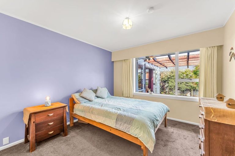 Photo of property in 34 Dunedin Street, Redwood, Christchurch, 8051